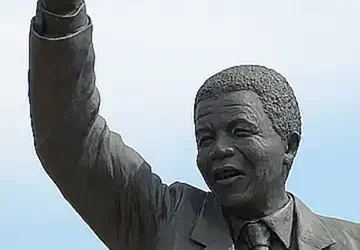 Der rätselhafte Mandela-Effekt und die ominösePikachu Schwanzspitze: Eine umfassende Erkundung kollektiver Fehlgedächtnisse